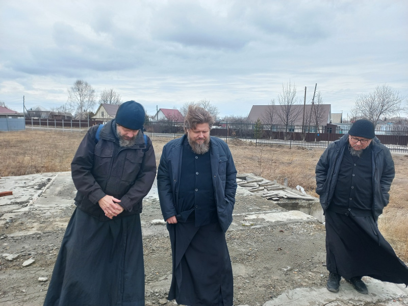 Епископ Серафим посетил с рабочим визитом село Первомайское  