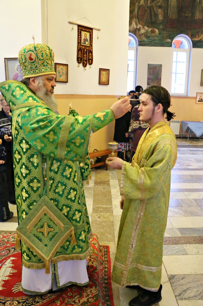 Всенощное бдение в храме Александра Невского