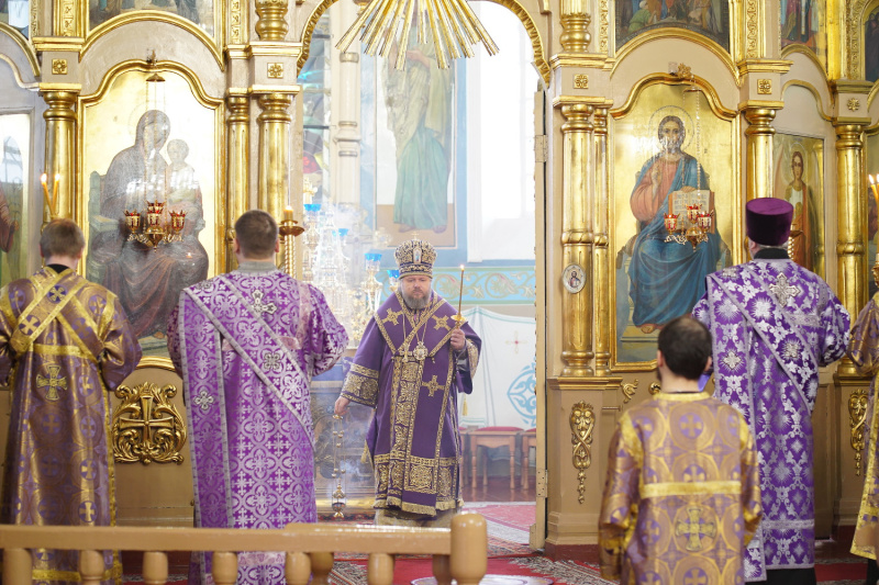 Епископ Серафим совершил всенощное бдение накануне Недели 2-й Великого поста 