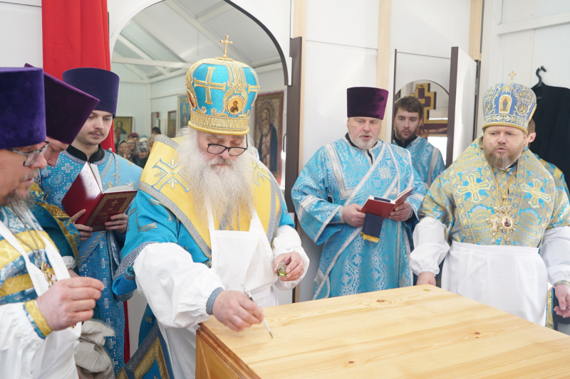 В селе Новообинка Петропавловского района совершено освящение храма в честь пророка Божия Илии