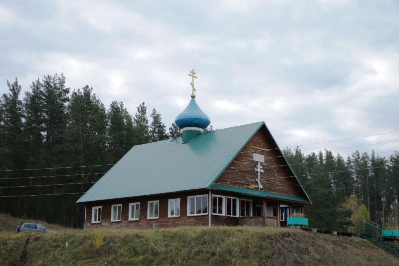  Епископ Серафим совершил освящение храма иконы Божией Матери "Нечаянная радость" в селе Боровлянка 