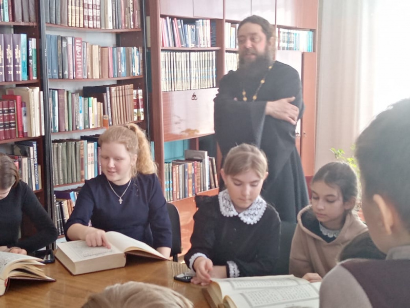  В селе Смоленское отметили День православной книги 
