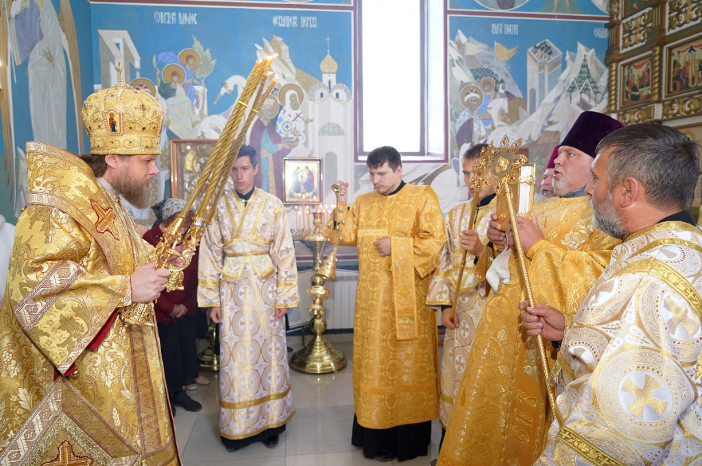 Архиерейское богослужение в День памяти Равноапостольного великого князя Владимира 