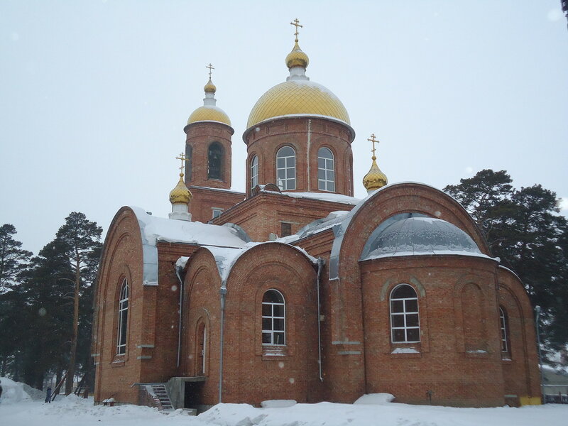 Храм Покрова Пресвятой Богородицы (район Льнокомбината) города Бийска