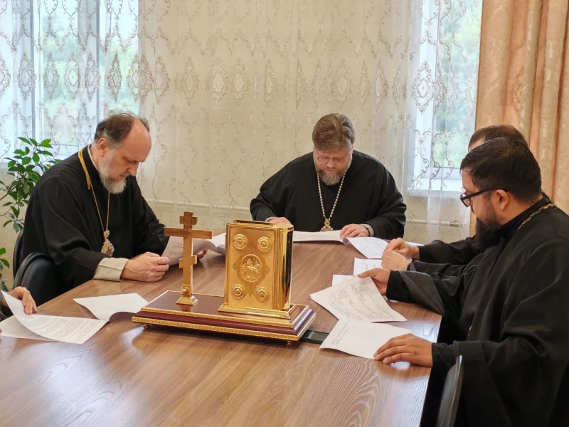 В Бийском епархиальном управлении прошло заседание оргкомитета VII Покровских образовательных чтений 