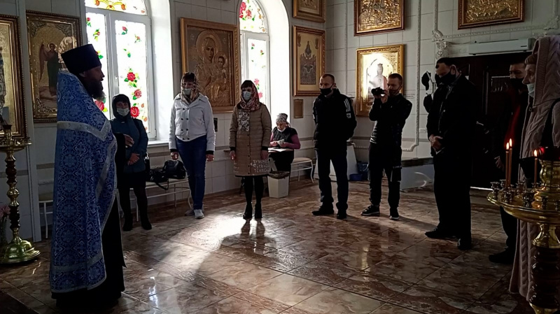 Помощник благочинного города Бийска по тюремному служению совершил молебен в рамках проведения недели молитвословия 