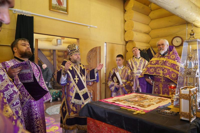 В день празднования первого и второго обретения главы Иоанна Предтечи епископ Серафим совершил литургию Преждеосвященных Даров в храме святого Предтечи и Крестителя Господня Иоанна села Солоновка