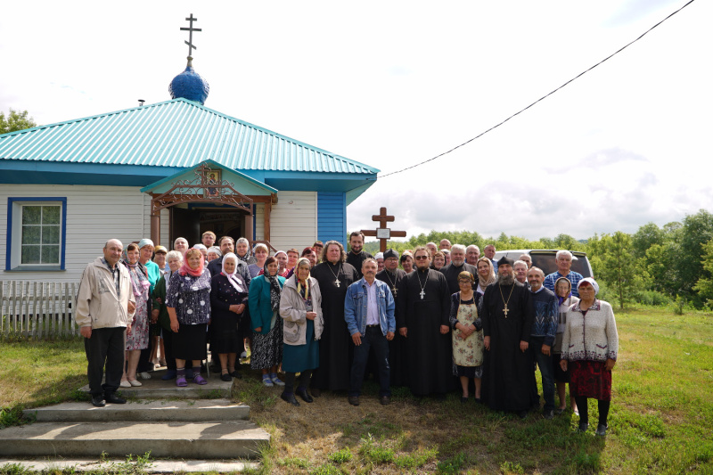 В селе Сверчково Целинного района торжественно встретили 10-летие возрождения церковной жизни