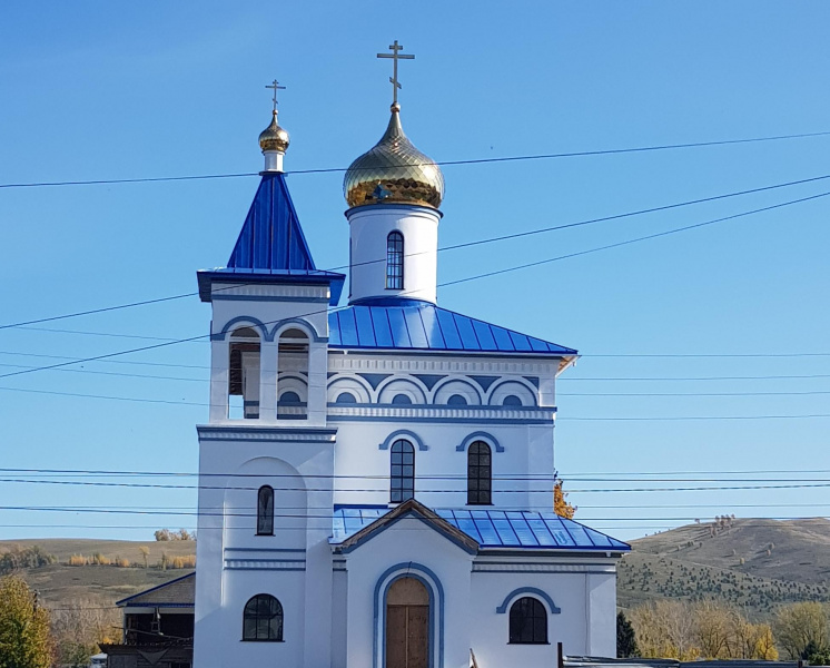 Храм Покрова Пресвятой Богородицы села Алтайское Алтайского района 