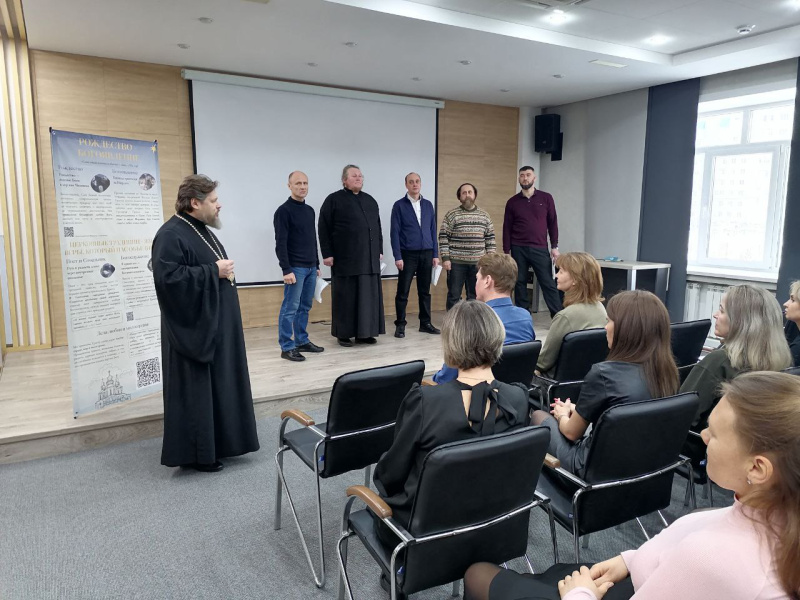 В дни празднования Рождества Христова епископ Серафим поздравил с праздником коллектив ПКК «Две линии» 