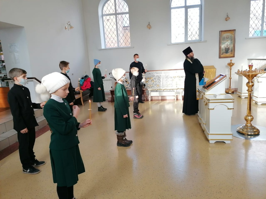 Встреча сотрудников службы ГИБДД с воспитанниками Православной школы во имя праведного Иоанна Кронштадтского 