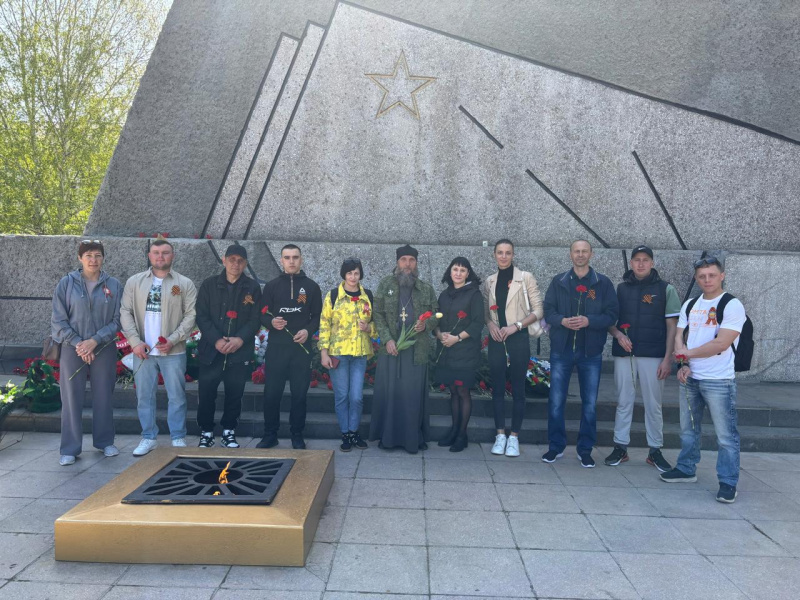 Помощник благочинного города Бийска по тюремному служению провел мероприятие, посвященное Дню Знамени Победы  