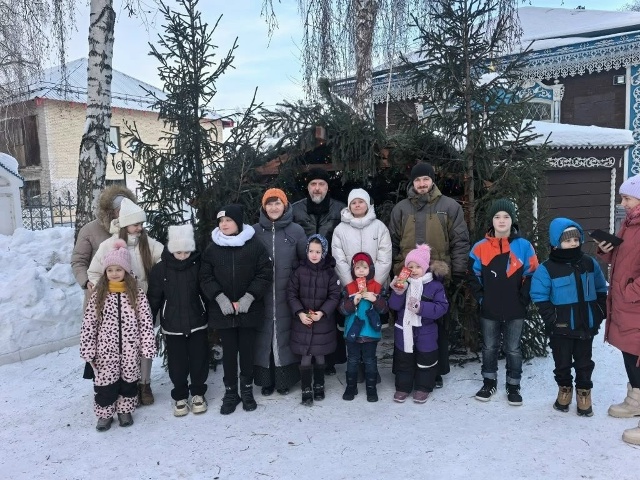 На территории Успенского кафедрального собора состоялось открытие Рождественского вертепа