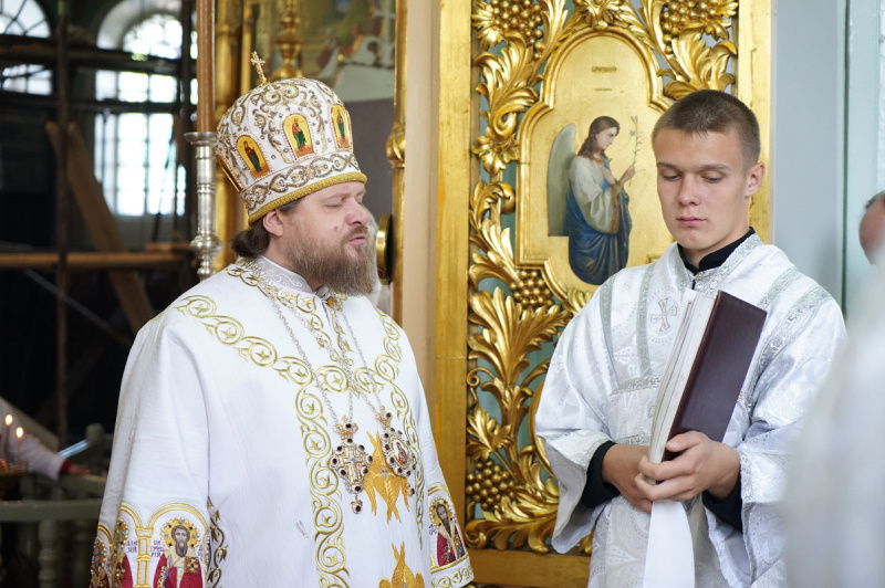Епископ Серафим совершил Божественную литургию в День памяти Преподобного Макария Алтайского