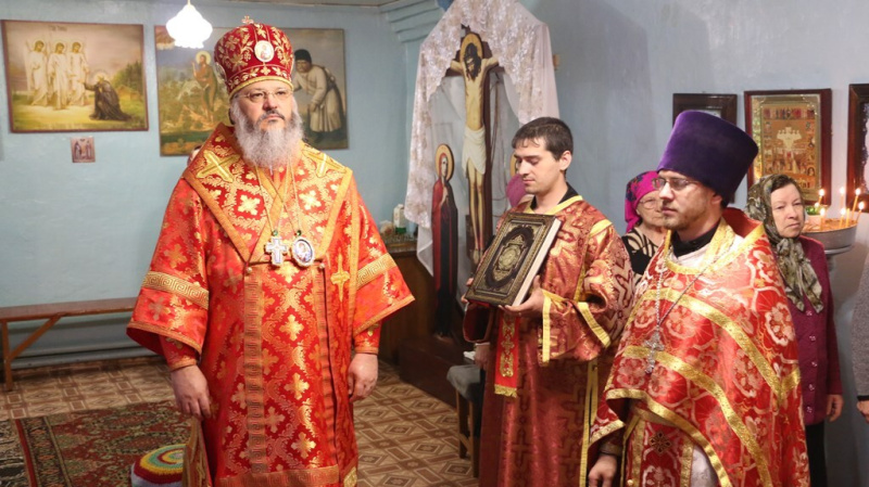 Во вторник Светлой седмицы епископ Серапион совершил Божественную литургию в храме Крещения Господня села Быстрянка