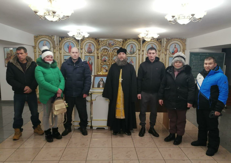 Осужденные Исправительного Центра посетили храм Казанской иконы Божией Матери города Бийска  