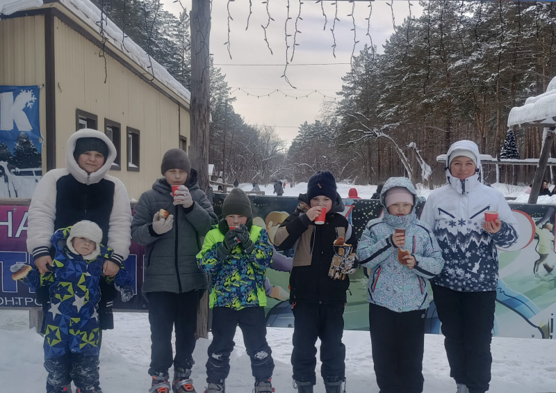 Воспитанники воскресной школы храма Покрова Пресвятой Богородицы Свято-Макарьевской монашеской общины города Бийска посетили парк «4 лета» 