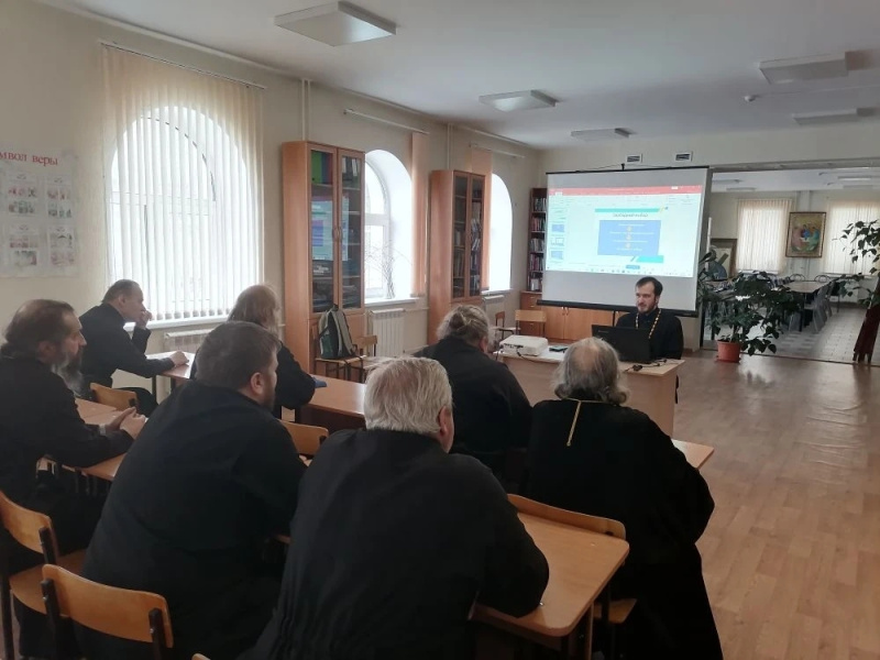 ОРОиК Бийской епархии провел семинар на тему: «ОПК — осознанный выбор: единство традиций в образовательном пространстве»