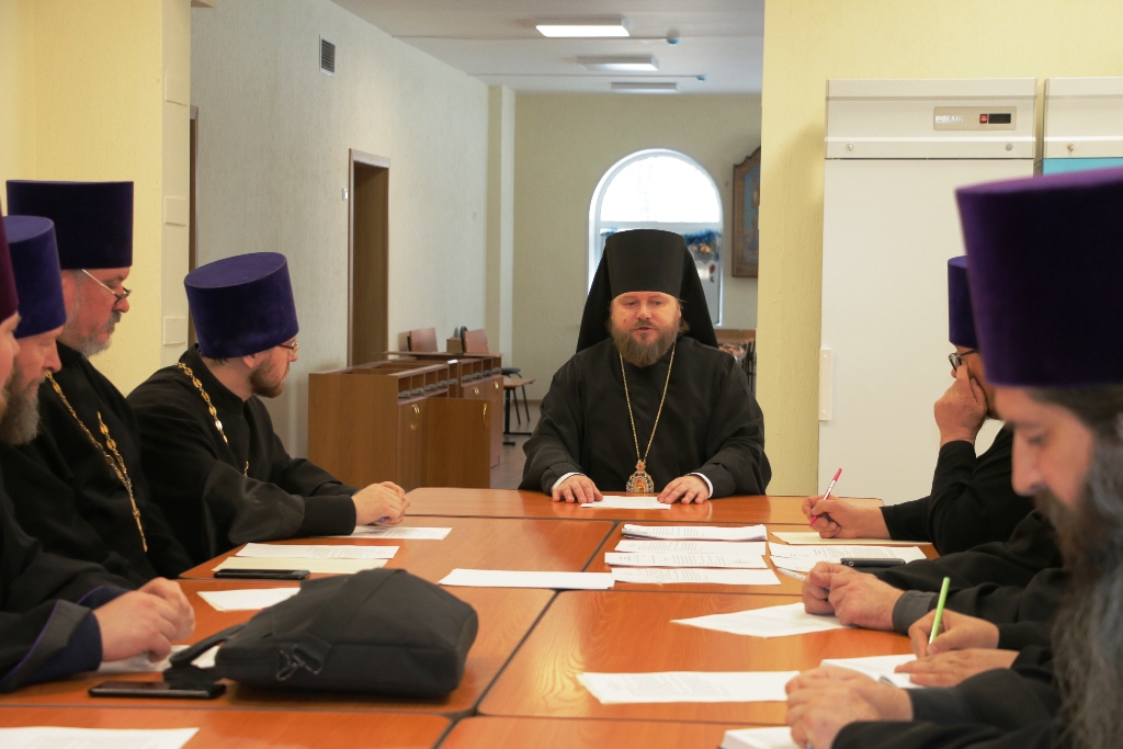 В Бийской епархии состоялось заседание Епархиального совета