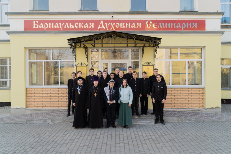 Доктор Бассам встретился со студентами Барнаульской духовной семинарии