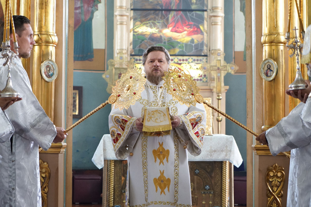Епископ Серафим совершил Божественную литургию в День памяти Преподобного Макария Алтайского 