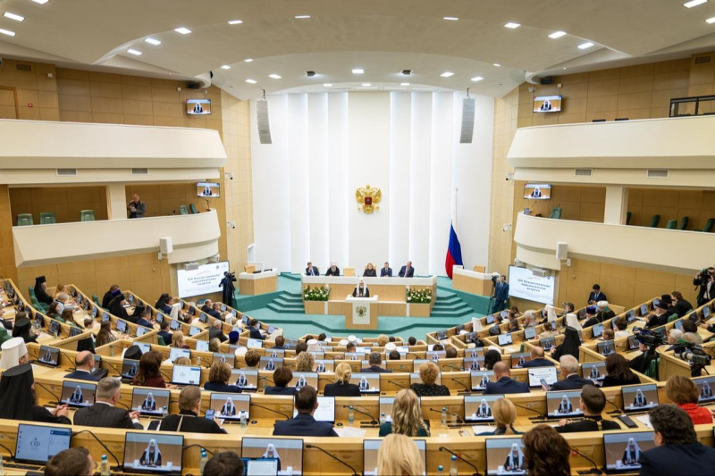 Святейший Патриарх Кирилл принял участие в XIV Рождественских Парламентских встречах в Совете Федерации