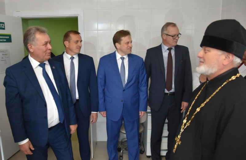 Благочинный Алтайского округа принял участие в открытии нового здания больницы в селе Алтайское 