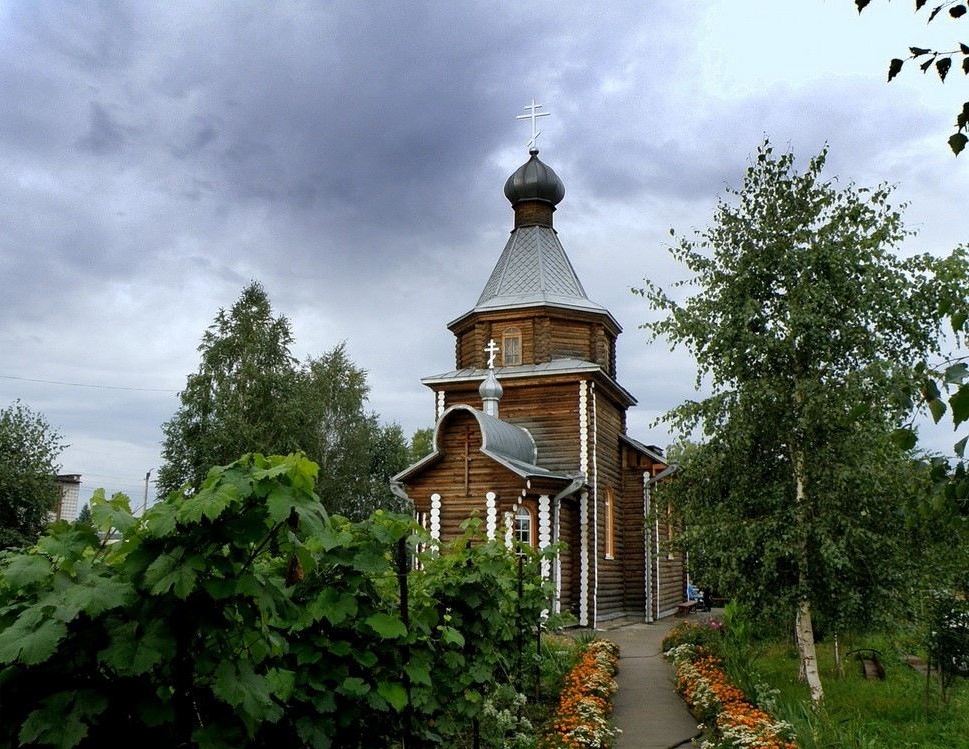 Свято-Троицкий храм с.Малоугренево Бийского района