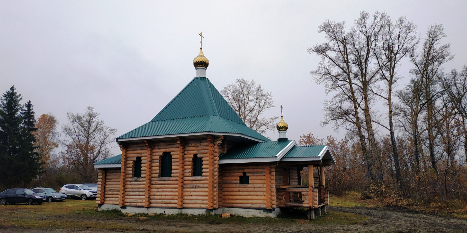 Храм Живоначальной Троицы села Верх-Ануйское Быстроистокского района