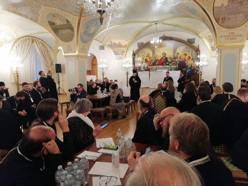 Представители Бийской епархии принимают участие в XII Общецерковном съезде по социальному служению в Москве