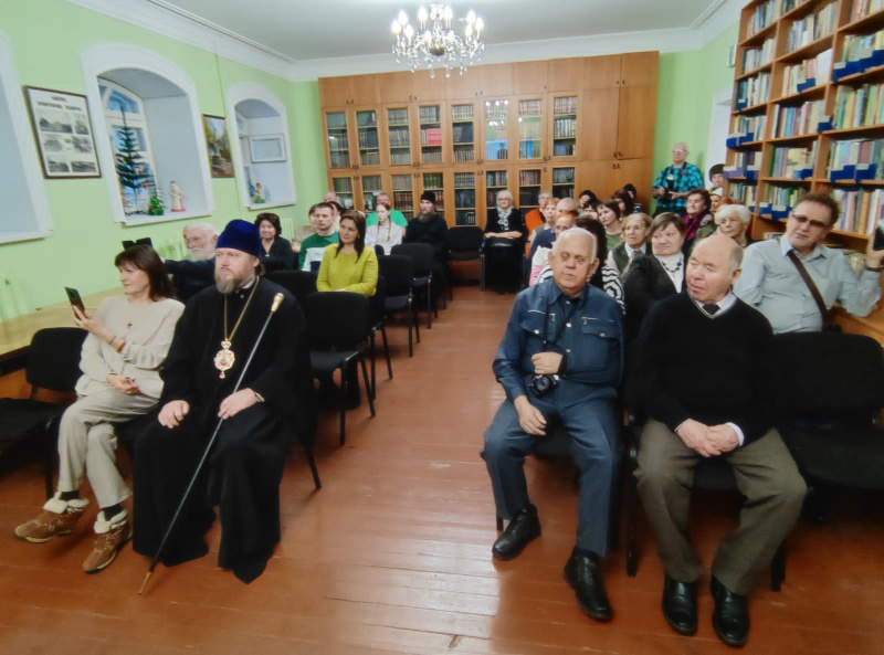 Епископ Серафим принял участие в музейной выставке «Щедрой души человек»