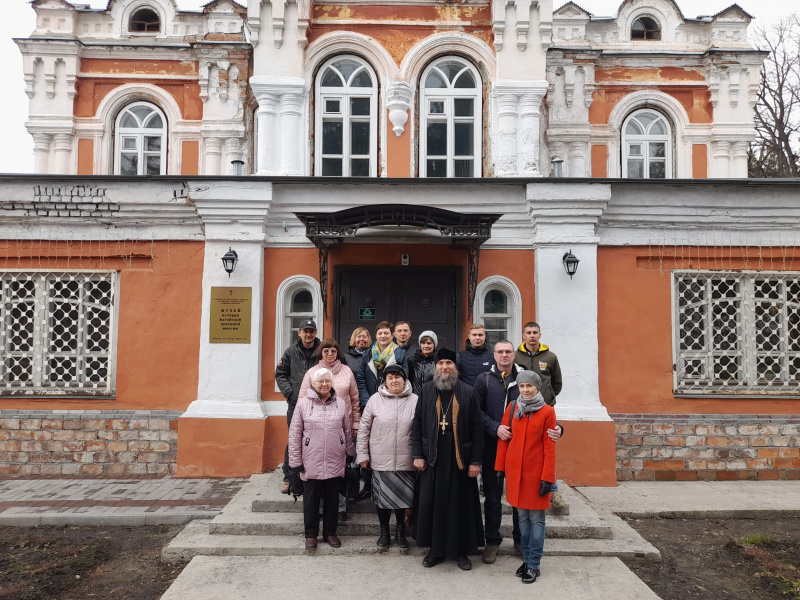 Представители сообщества «Союз добровольцев Донбасса» посетили Бийское архиерейское подворье 
