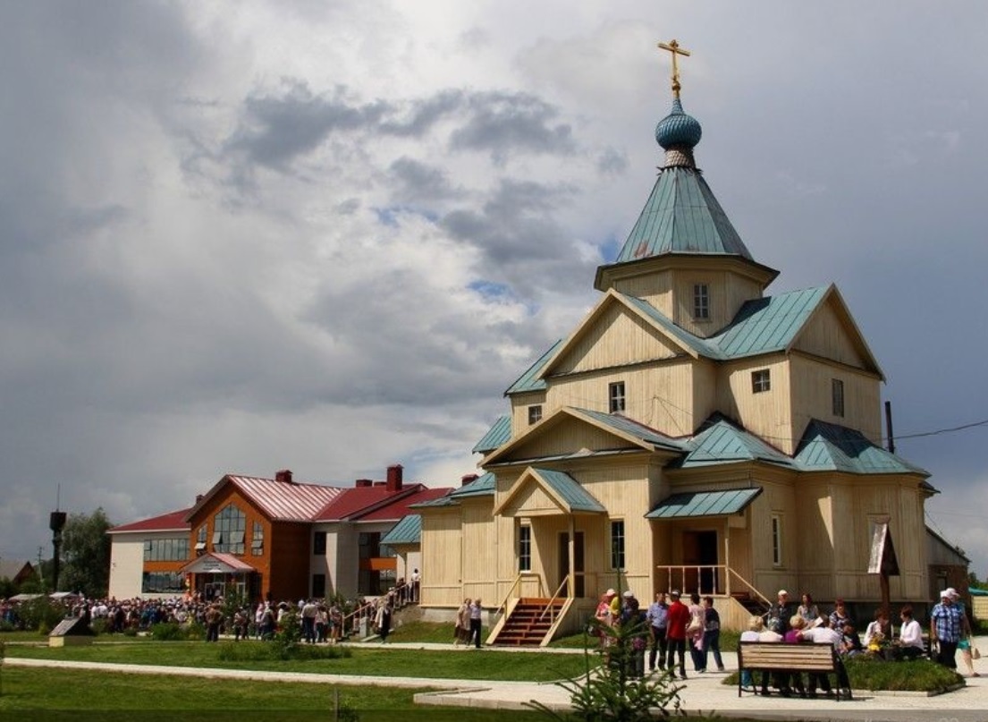 Храм Покрова Пресвятой Богородицы села Быстрый Исток Быстроистокского района
