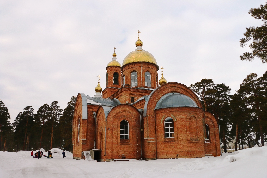 Покровский храм города Бийска 